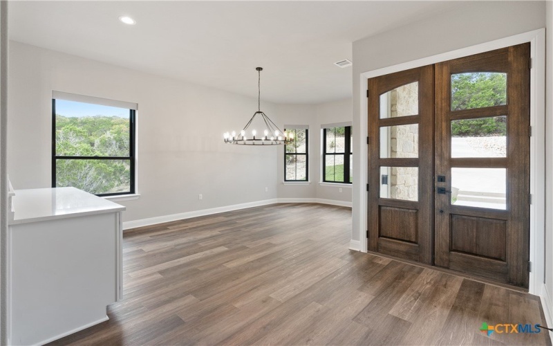 21002 Paseo De Vaca Street, Lago Vista, TX 78645, 5 Habitaciones Habitaciones , ,3 BañosBaños,Residential,En Venta,21002 Paseo De Vaca Street,584966