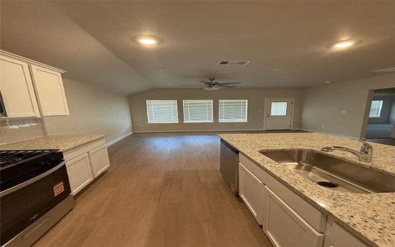6225 Sadie Street, Corpus Christi, TX 78415, 4 Bedrooms Bedrooms, ,2 BathroomsBathrooms,Residential,For Sale,6225 Sadie Street,461269