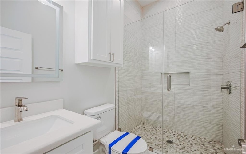 8047 N 48th Lane, McAllen, TX 78501, 3 Habitaciones Habitaciones , ,3 BañosBaños,Residential,En Venta,8047 N 48th Lane,474744