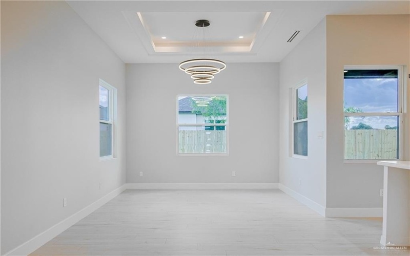 8047 N 48th Lane, McAllen, TX 78501, 3 Habitaciones Habitaciones , ,3 BañosBaños,Residential,En Venta,8047 N 48th Lane,474744