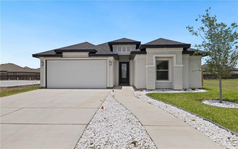 2613 E Comal Road, Edinburg, TX 78542, 3 Bedrooms Bedrooms, ,2 BathroomsBathrooms,Residential,For Sale,2613 E Comal Road,474749