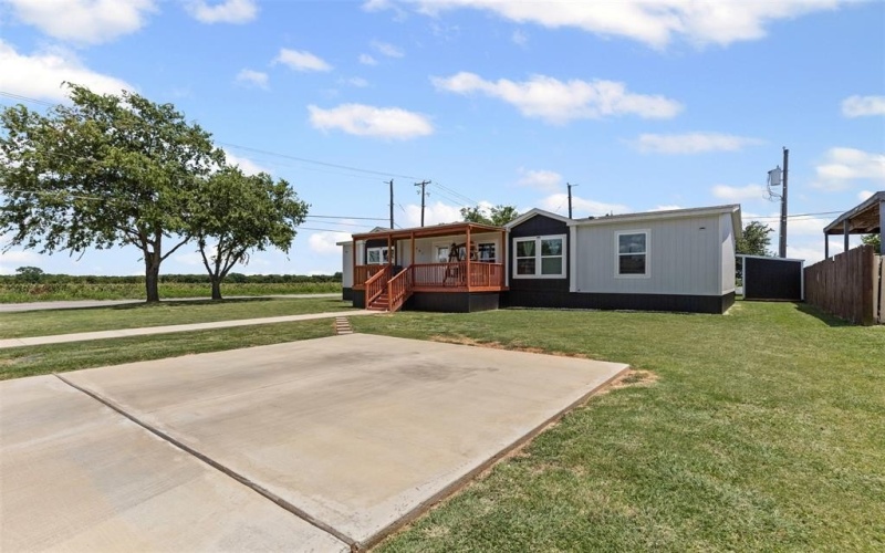 1401 Old Bridge Road, Cleburne, TX 76033, 3 Habitaciones Habitaciones , ,2 BañosBaños,Residential,En Venta,1401 Old Bridge Road,20956381