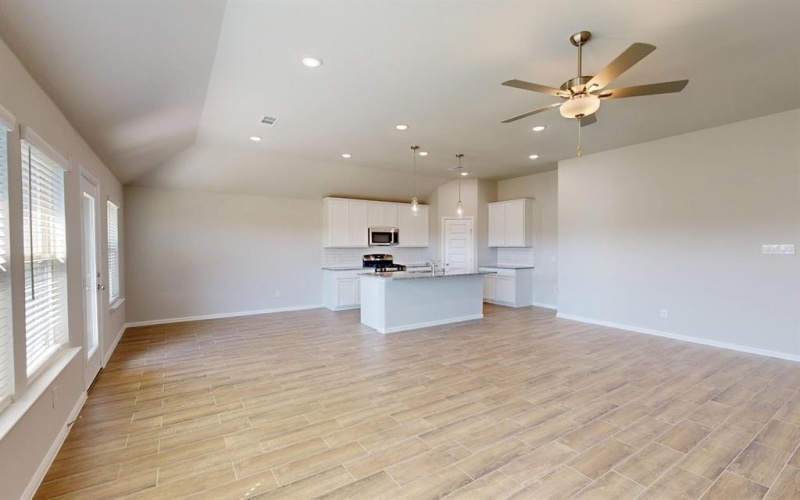 7529 Lavender Lane, Denton, TX 76249, 4 Bedrooms Bedrooms, ,3 BathroomsBathrooms,Residential,For Sale,7529 Lavender Lane,0,20971252