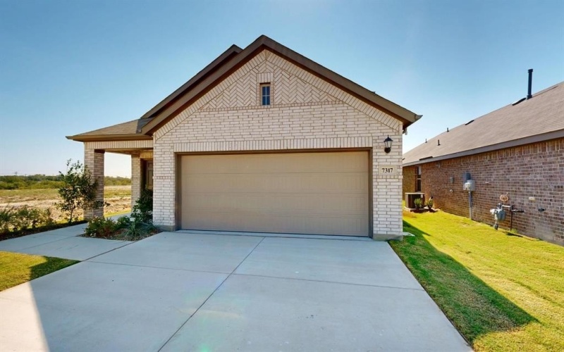 7317 Spicebush Drive, Denton, TX 76249, 4 Habitaciones Habitaciones , ,3 BañosBaños,Residential,En Venta,7317 Spicebush Drive,0,20972536