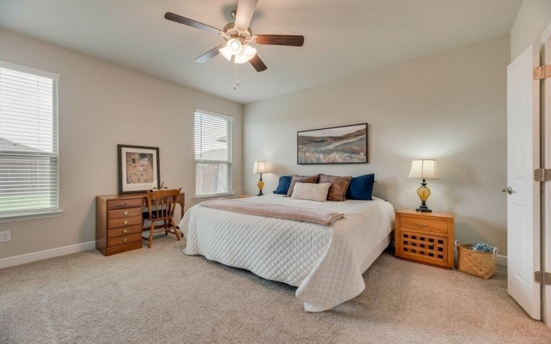 213 Frenchpark Drive, Fort Worth, TX 76052, 5 Bedrooms Bedrooms, ,5 BathroomsBathrooms,Residential,For Sale,213 Frenchpark Drive,20977964
