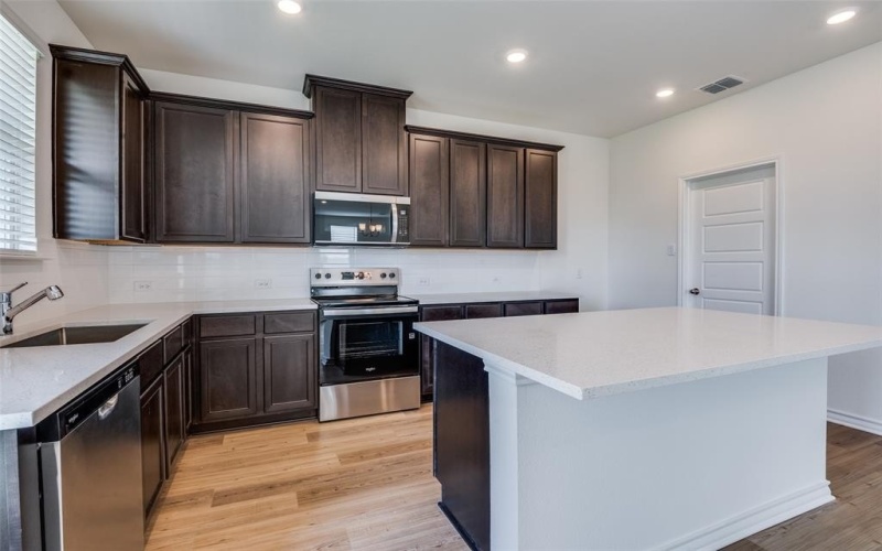 1513 Burton Drive, Seagoville, TX 75159, 3 Habitaciones Habitaciones , ,2 BañosBaños,Residential,En Venta,1513 Burton Drive,0,20983280
