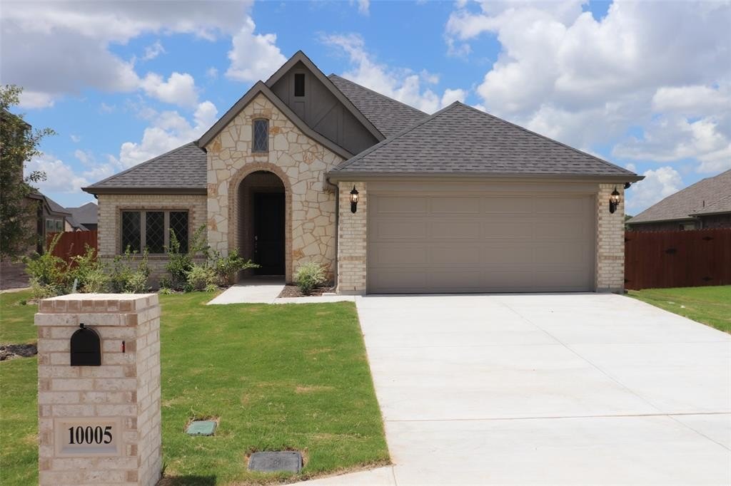 10005 Durango Trail, Waco, TX 76712, 4 Bedrooms Bedrooms, ,2 BathroomsBathrooms,Residential,For Sale,10005 Durango Trail,20983336