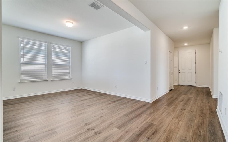 1521 Newsted Drive, Seagoville, TX 75159, 3 Bedrooms Bedrooms, ,2 BathroomsBathrooms,Residential,For Sale,1521 Newsted Drive,0,20983374
