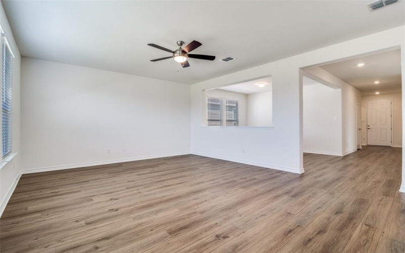 1521 Newsted Drive, Seagoville, TX 75159, 3 Bedrooms Bedrooms, ,2 BathroomsBathrooms,Residential,For Sale,1521 Newsted Drive,0,20983374