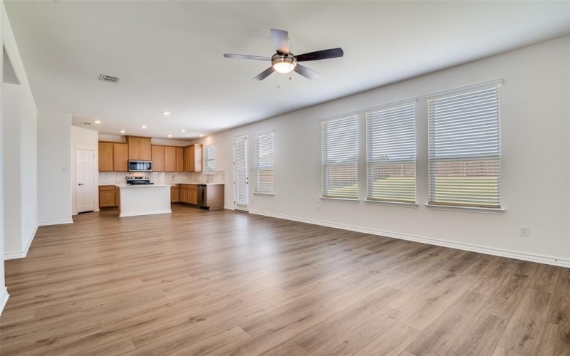1521 Newsted Drive, Seagoville, TX 75159, 3 Bedrooms Bedrooms, ,2 BathroomsBathrooms,Residential,For Sale,1521 Newsted Drive,0,20983374