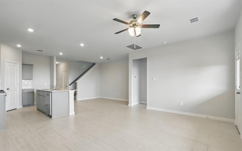 112 TRINITY Street, Grandview, TX 76050, 4 Habitaciones Habitaciones , ,2 BañosBaños,Residential,En Venta,112 TRINITY Street,20983399
