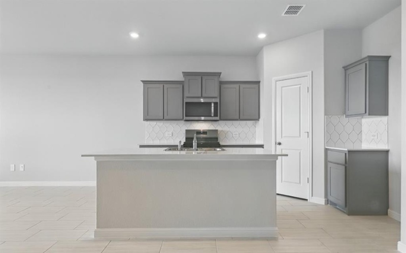 112 TRINITY Street, Grandview, TX 76050, 4 Habitaciones Habitaciones , ,2 BañosBaños,Residential,En Venta,112 TRINITY Street,20983399
