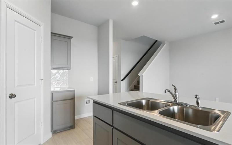 112 TRINITY Street, Grandview, TX 76050, 4 Habitaciones Habitaciones , ,2 BañosBaños,Residential,En Venta,112 TRINITY Street,20983399