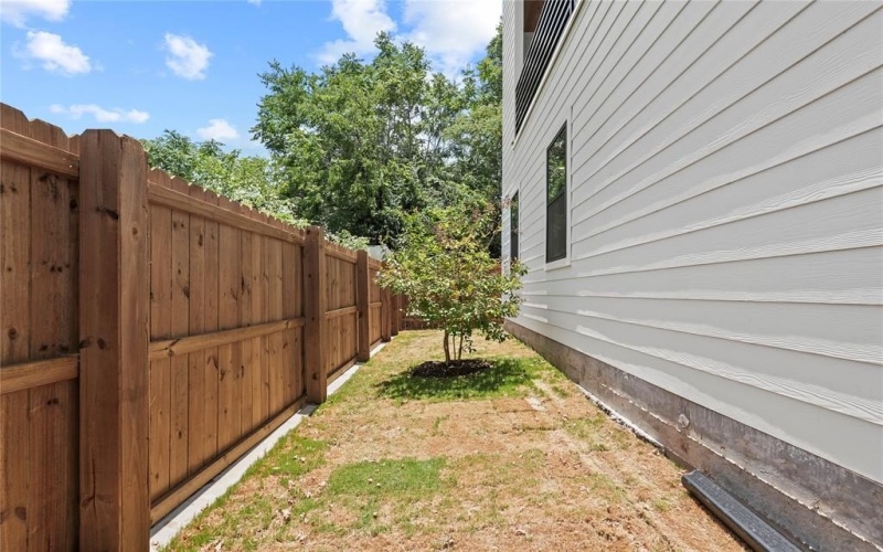 404 Cleaves Street, Dallas, TX 75203, 4 Habitaciones Habitaciones , ,3 BañosBaños,Residential,En Venta,404 Cleaves Street,20983419
