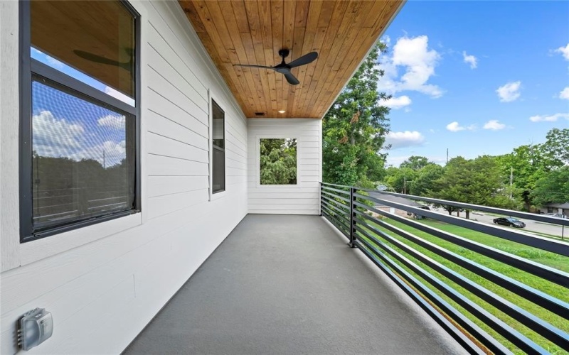 404 Cleaves Street, Dallas, TX 75203, 4 Habitaciones Habitaciones , ,3 BañosBaños,Residential,En Venta,404 Cleaves Street,20983419