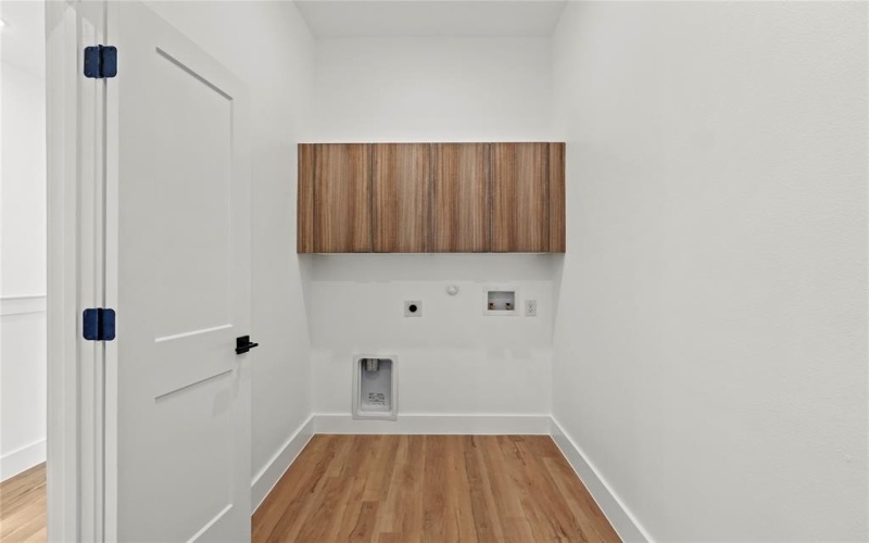 404 Cleaves Street, Dallas, TX 75203, 4 Habitaciones Habitaciones , ,3 BañosBaños,Residential,En Venta,404 Cleaves Street,20983419