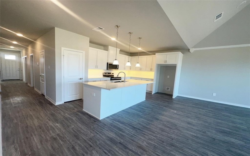 349 Preston Road, Mabank, TX 75147, 4 Bedrooms Bedrooms, ,2 BathroomsBathrooms,Residential,For Sale,349 Preston Road,20983461