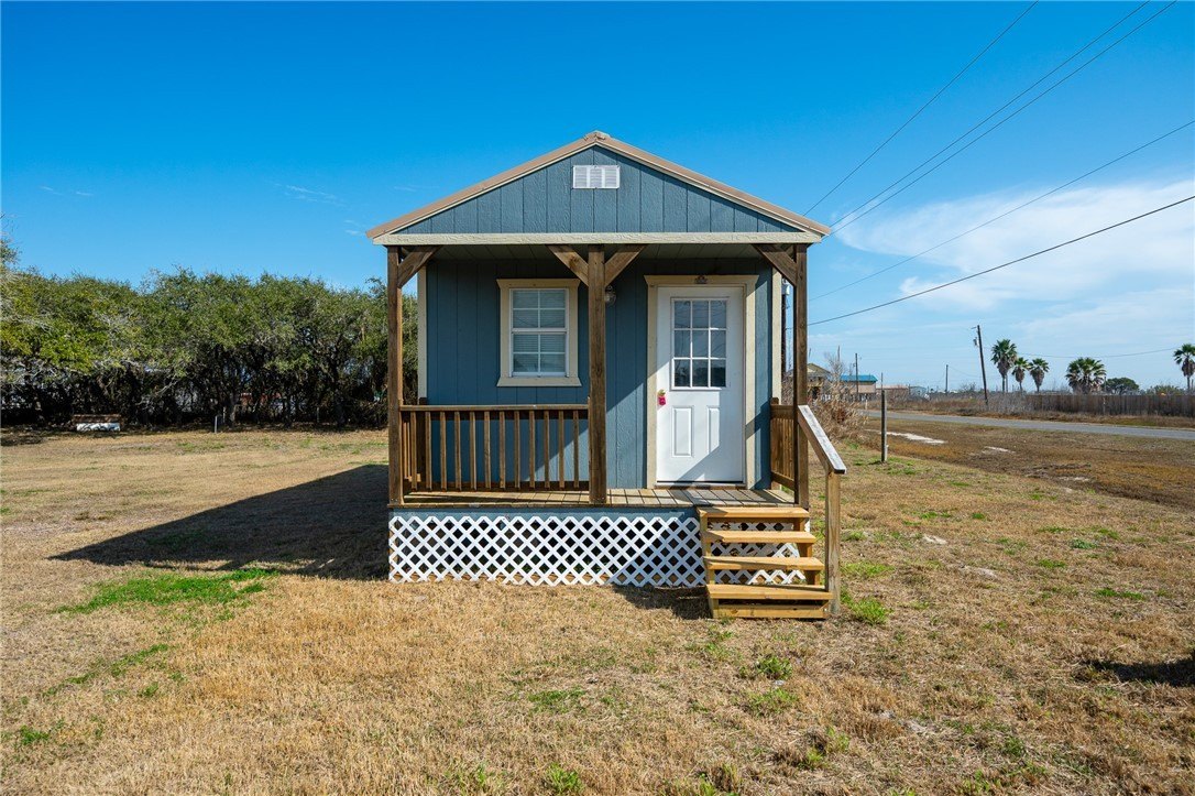 2032 Dallas Street, Rockport, TX 78382, 1 Dormitorio Habitaciones , ,1 BañoBaños,Residential,En Venta,2032 Dallas Street,453311