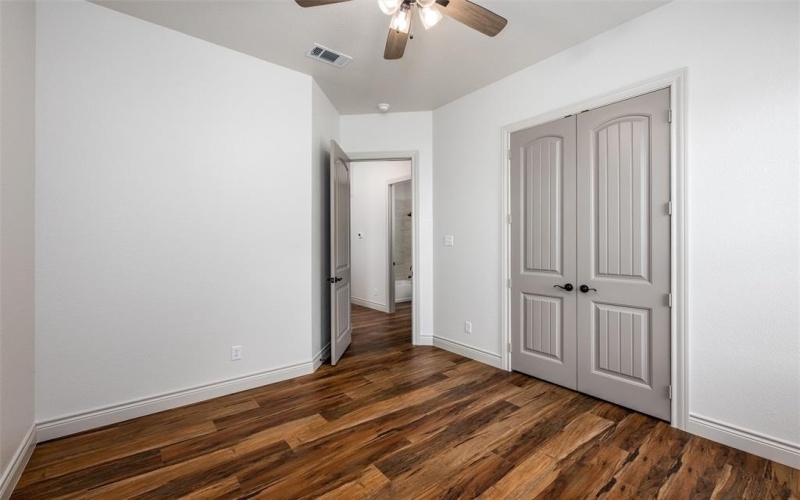 595 Kontiki Drive, Tool, TX 75143, 4 Habitaciones Habitaciones , ,2 BañosBaños,Residential,En Venta,595 Kontiki Drive,20983647