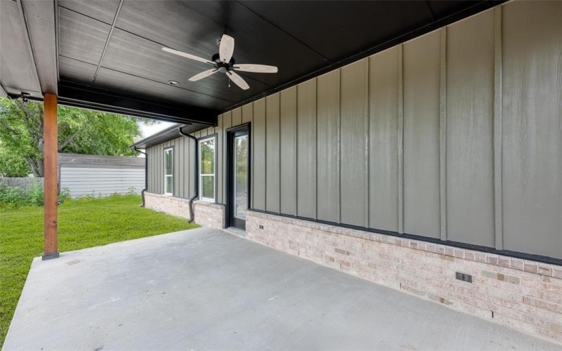 595 Kontiki Drive, Tool, TX 75143, 4 Habitaciones Habitaciones , ,2 BañosBaños,Residential,En Venta,595 Kontiki Drive,20983647