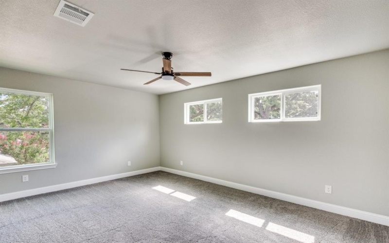 2517 Meaders Avenue, Fort Worth, TX 76112, 4 Bedrooms Bedrooms, ,2 BathroomsBathrooms,Residential,For Sale,2517 Meaders Avenue,20983755