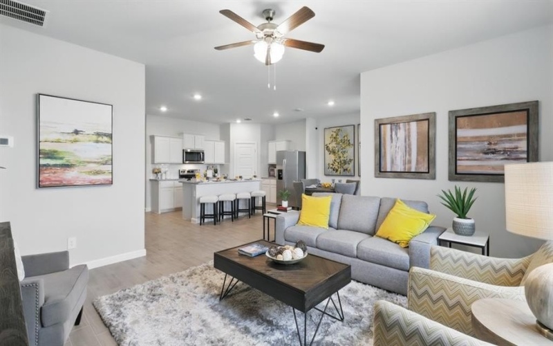 1940 PREAKNESS Drive, Granbury, TX 76049, 4 Habitaciones Habitaciones , ,2 BañosBaños,Residential,En Venta,1940 PREAKNESS Drive,20983880
