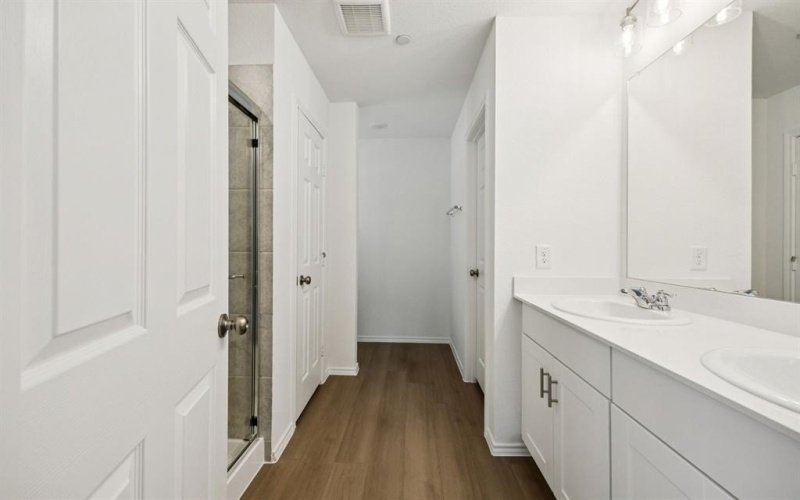 2708 Barton Springs Drive, Denton, TX 76208, 4 Habitaciones Habitaciones , ,2 BañosBaños,Residential,En Venta,2708 Barton Springs Drive,0,20983936