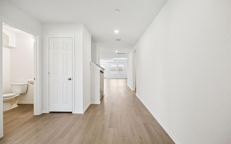 2708 Barton Springs Drive, Denton, TX 76208, 4 Habitaciones Habitaciones , ,2 BañosBaños,Residential,En Venta,2708 Barton Springs Drive,0,20983936