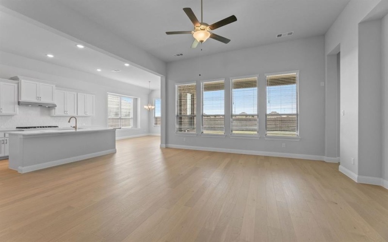 2215 Birch Street, Mansfield, TX 76063, 4 Habitaciones Habitaciones , ,2 BañosBaños,Residential,En Venta,2215 Birch Street,0,20984010