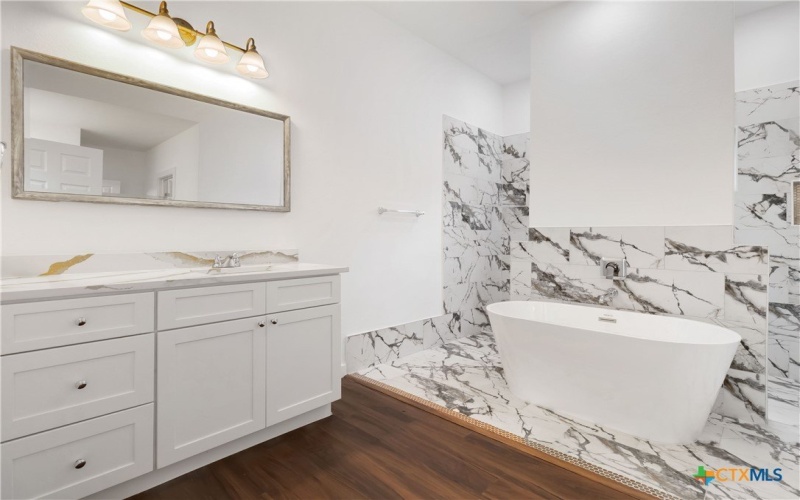 27 Pueblo Trail, Wimberley, TX 78676, 4 Bedrooms Bedrooms, ,2 BathroomsBathrooms,Residential,For Sale,27 Pueblo Trail,584991