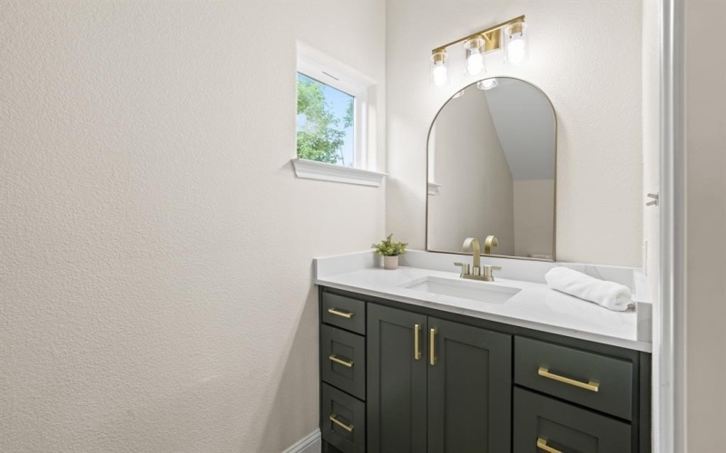 708 Mccurdy Street, Fort Worth, TX 76104, 4 Habitaciones Habitaciones , ,2 BañosBaños,Residential,En Venta,708 Mccurdy Street,20980992