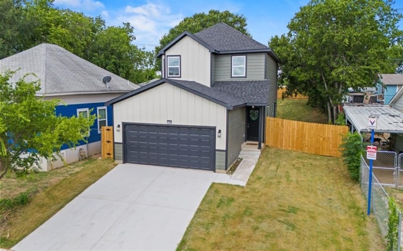 708 Mccurdy Street, Fort Worth, TX 76104, 4 Habitaciones Habitaciones , ,2 BañosBaños,Residential,En Venta,708 Mccurdy Street,20980992