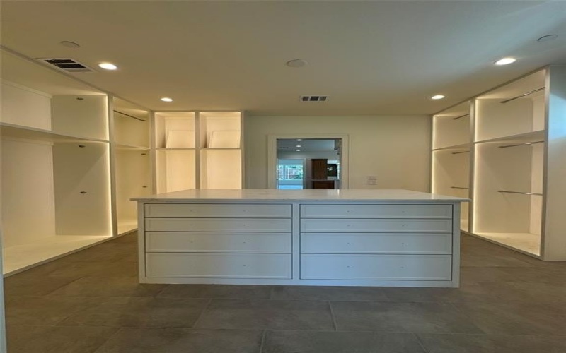 4074 S Better Drive, Dallas, TX 75229, 5 Bedrooms Bedrooms, ,6 BathroomsBathrooms,Residential,For Sale,4074 S Better Drive,20981451