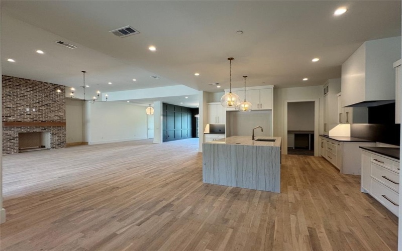 4074 S Better Drive, Dallas, TX 75229, 5 Bedrooms Bedrooms, ,6 BathroomsBathrooms,Residential,For Sale,4074 S Better Drive,20981451