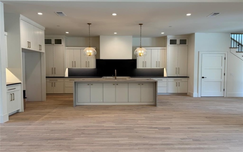 4074 S Better Drive, Dallas, TX 75229, 5 Bedrooms Bedrooms, ,6 BathroomsBathrooms,Residential,For Sale,4074 S Better Drive,20981451