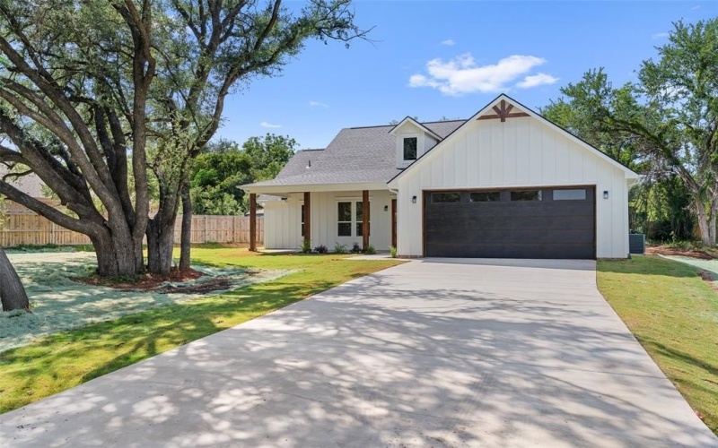 1610 Cheyenne Trail, Granbury, TX 76048, 3 Habitaciones Habitaciones , ,2 BañosBaños,Residential,En Venta,1610 Cheyenne Trail,20981979