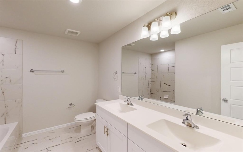 400 Eaton Drive, Justin, TX 76247, 6 Bedrooms Bedrooms, ,5 BathroomsBathrooms,Residential,For Sale,400 Eaton Drive,0,20982135