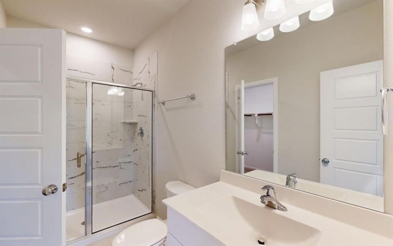 400 Eaton Drive, Justin, TX 76247, 6 Bedrooms Bedrooms, ,5 BathroomsBathrooms,Residential,For Sale,400 Eaton Drive,0,20982135