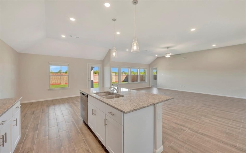 106 Hudson Lane, Justin, TX 76247, 4 Habitaciones Habitaciones , ,3 BañosBaños,Residential,En Venta,106 Hudson Lane,0,20982214