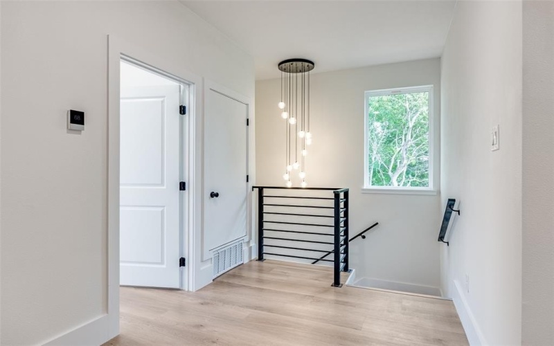 2410 Jeffries Street, Dallas, TX 75215, 3 Bedrooms Bedrooms, ,3 BathroomsBathrooms,Residential,For Sale,2410 Jeffries Street,20982340