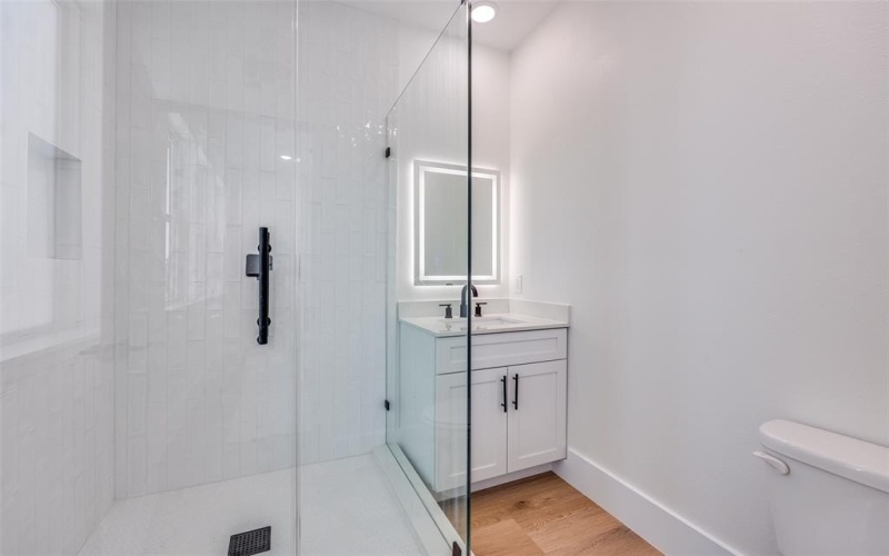 2410 Jeffries Street, Dallas, TX 75215, 3 Bedrooms Bedrooms, ,3 BathroomsBathrooms,Residential,For Sale,2410 Jeffries Street,20982340