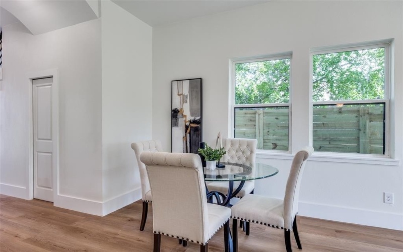 2410 Jeffries Street, Dallas, TX 75215, 3 Bedrooms Bedrooms, ,3 BathroomsBathrooms,Residential,For Sale,2410 Jeffries Street,20982340