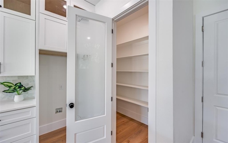2410 Jeffries Street, Dallas, TX 75215, 3 Bedrooms Bedrooms, ,3 BathroomsBathrooms,Residential,For Sale,2410 Jeffries Street,20982340