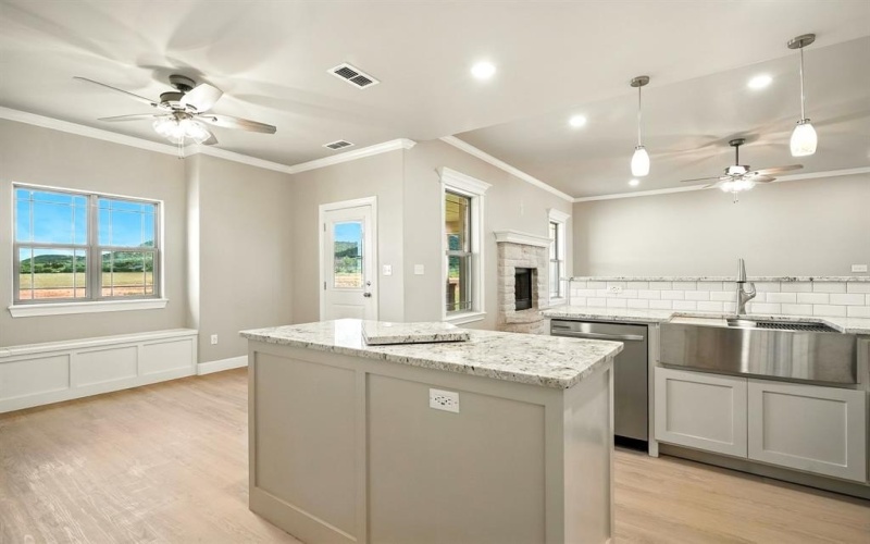 698 County Road 321, Abilene, TX 79606, 4 Habitaciones Habitaciones , ,2 BañosBaños,Residential,En Venta,698 County Road 321,20983024