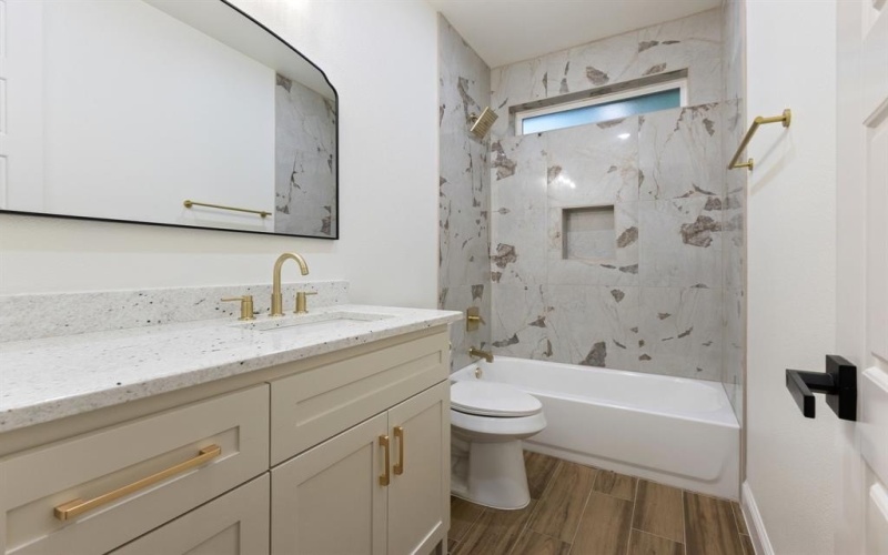 806 Barber Avenue, Cleburne, TX 76031, 3 Bedrooms Bedrooms, ,2 BathroomsBathrooms,Residential,For Sale,806 Barber Avenue,20983082