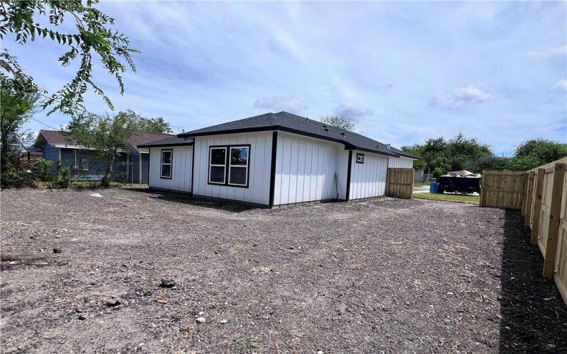 437 Van Cleve Drive, Corpus Christi, TX 78408, 3 Bedrooms Bedrooms, ,2 BathroomsBathrooms,Residential,For Sale,437 Van Cleve Drive,453874