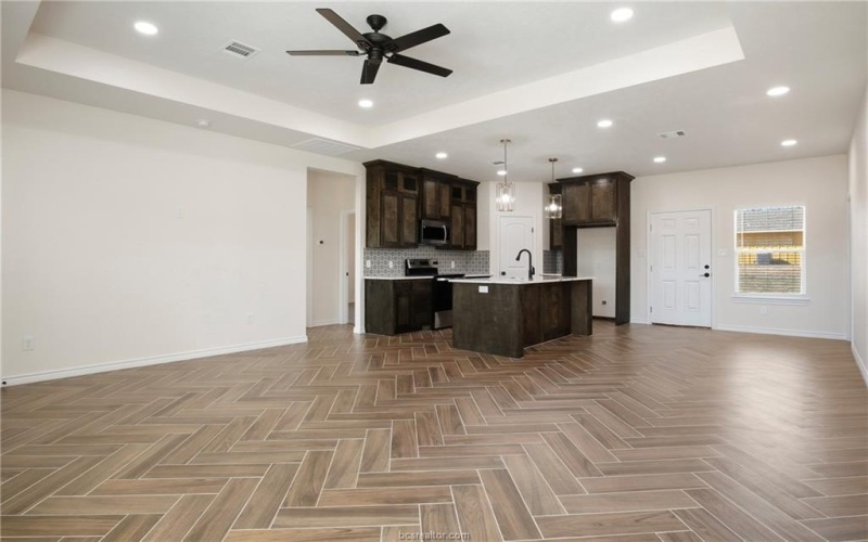 807 East Brown Street, Hearne, TX 77859, 3 Bedrooms Bedrooms, ,2 BathroomsBathrooms,Residential,For Sale,807 East Brown Street,25000914