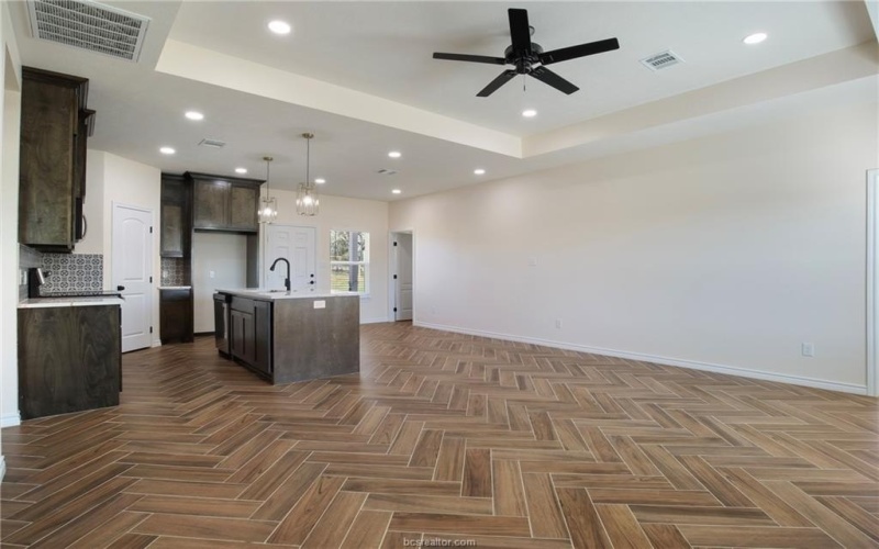 807 East Brown Street, Hearne, TX 77859, 3 Bedrooms Bedrooms, ,2 BathroomsBathrooms,Residential,For Sale,807 East Brown Street,25000914