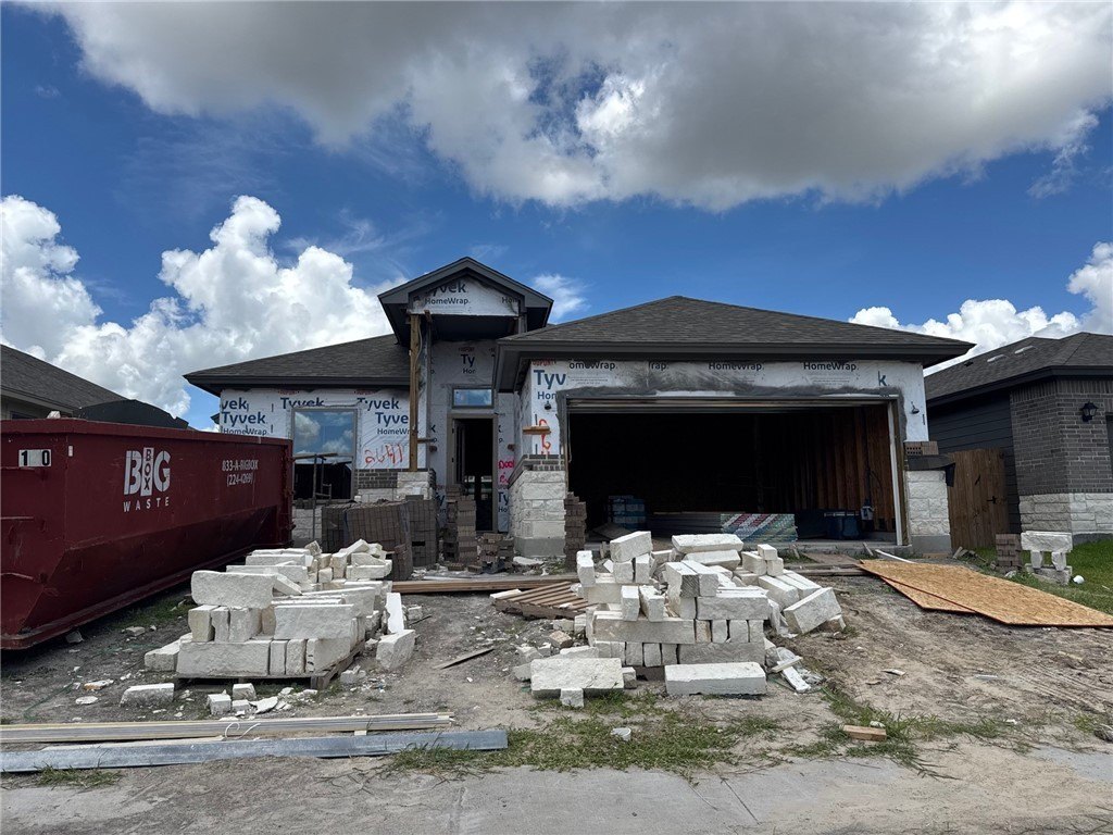 2641 Westeros Street, Corpus Christi, TX 78415, 3 Habitaciones Habitaciones , ,2 BañosBaños,Residential,En Venta,2641 Westeros Street,461298