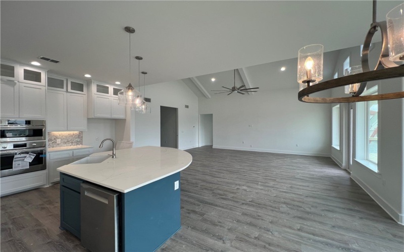 13741 Tajamar Street, Corpus Christi, TX 78418, 4 Bedrooms Bedrooms, ,3 BathroomsBathrooms,Residential,For Sale,13741 Tajamar Street,461311